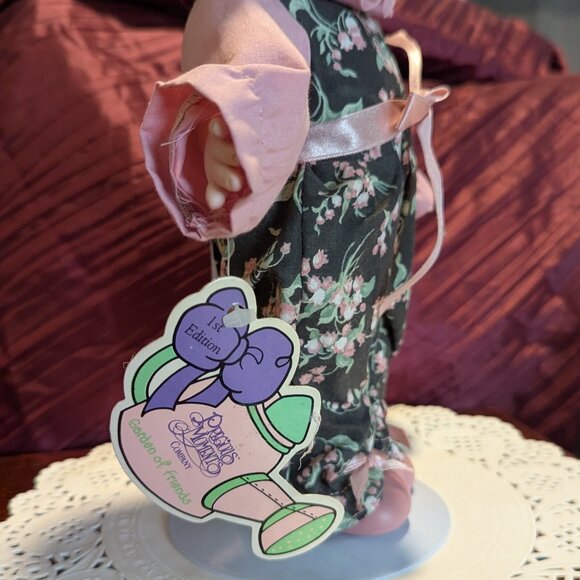 PRECIOUS MOMENTS LILY DOLL MARCH COLLECTION ORIGINAL TAG - Picture 4 of 7